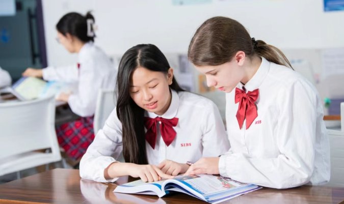 中考轉(zhuǎn)軌選擇君誠高中的 N 個理由！