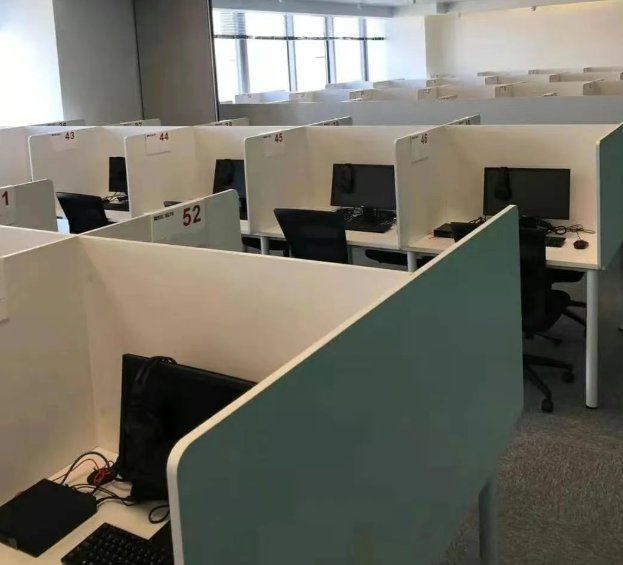 雅思機(jī)考 vs 紙筆考:主要區(qū)別及如何選擇適合自己的考試方式