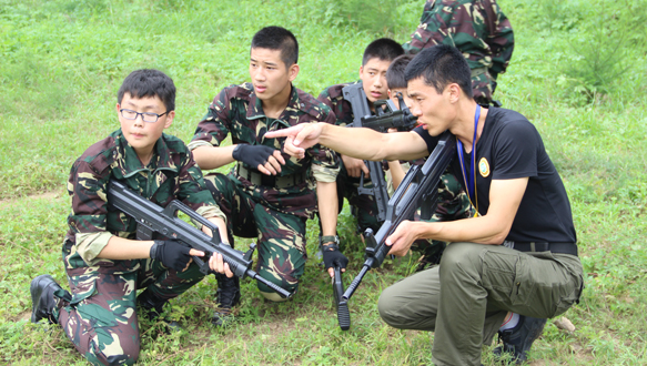中國青少年—12天軍事集訓營