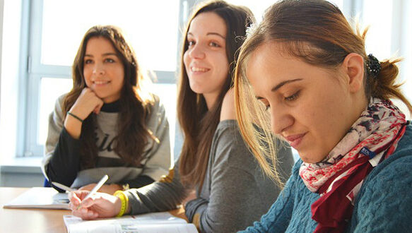 乌鲁木齐旅行英语课程