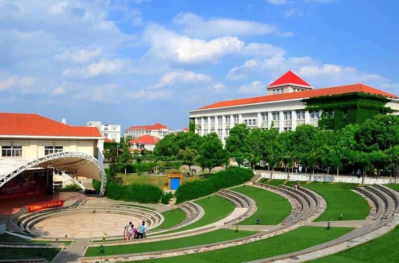 南京工业大学在职研究生校园风采 - 南京工业大学在职研究生 - 爱思学