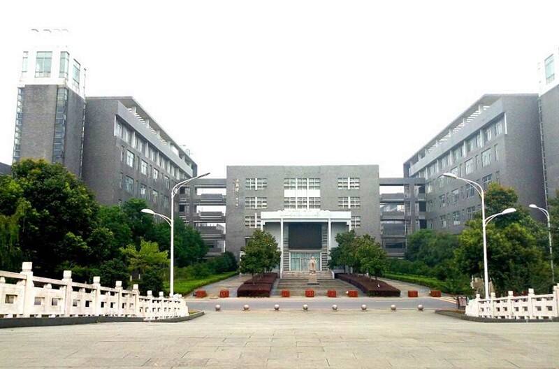 中国药科大学教学楼