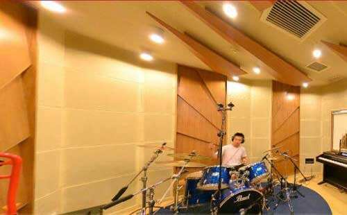 北京京西国际学校近几年差不多每年有150多人都会进入全球前30名的学校进行深造学习。