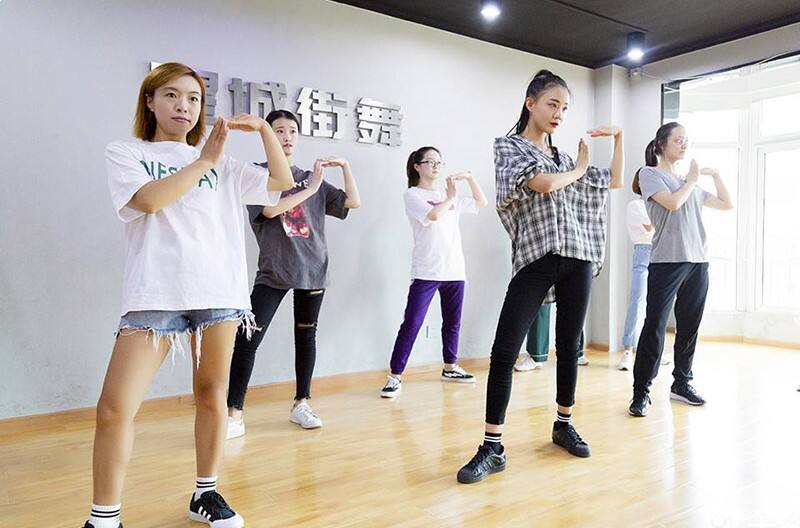 星城街舞上课相册