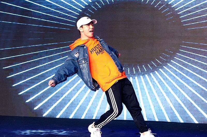 星城街舞学员舞蹈