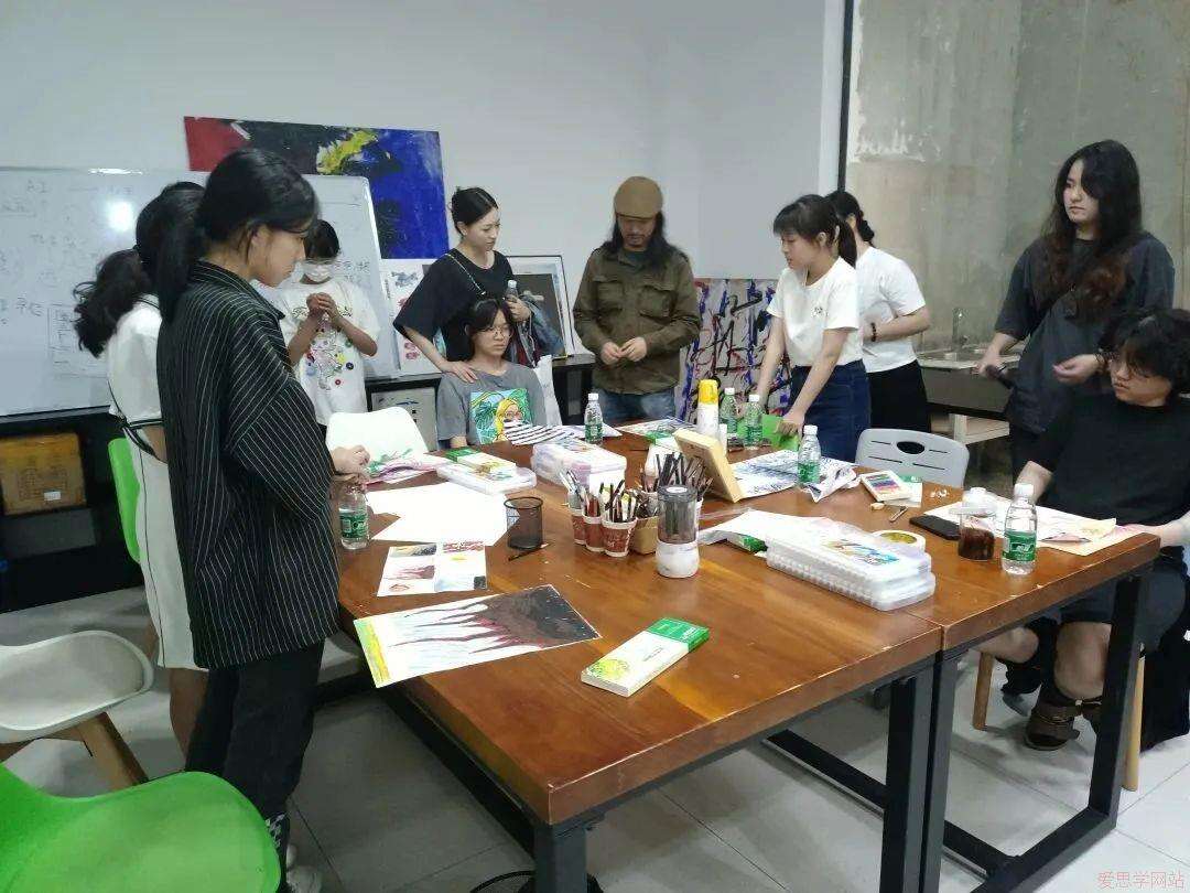 精彩回顾 | 国际艺术创思工坊&mdash;抽象表现主义课堂圆满结束！