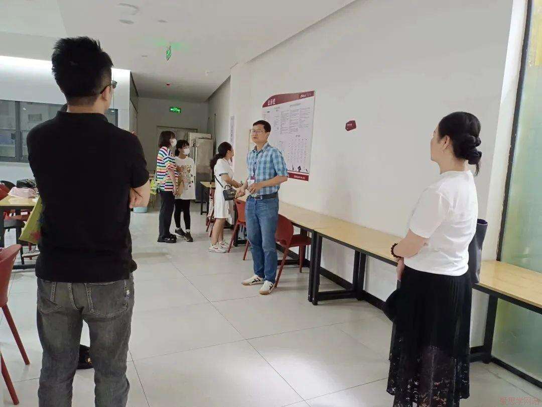 精彩回顾 | 国际艺术创思工坊&mdash;抽象表现主义课堂圆满结束！